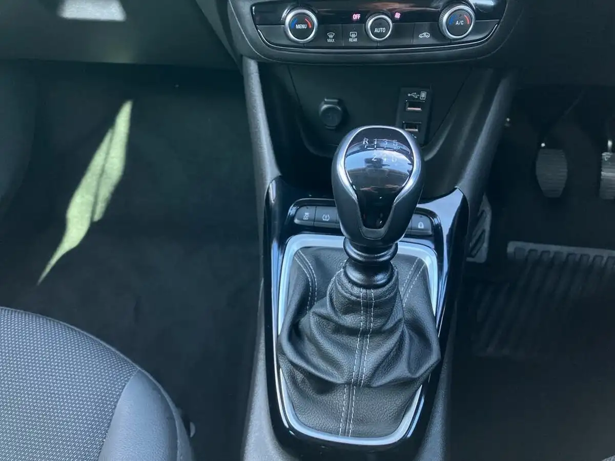 2022-vauxhall-crossland-12-gs-line-110ps-big-19