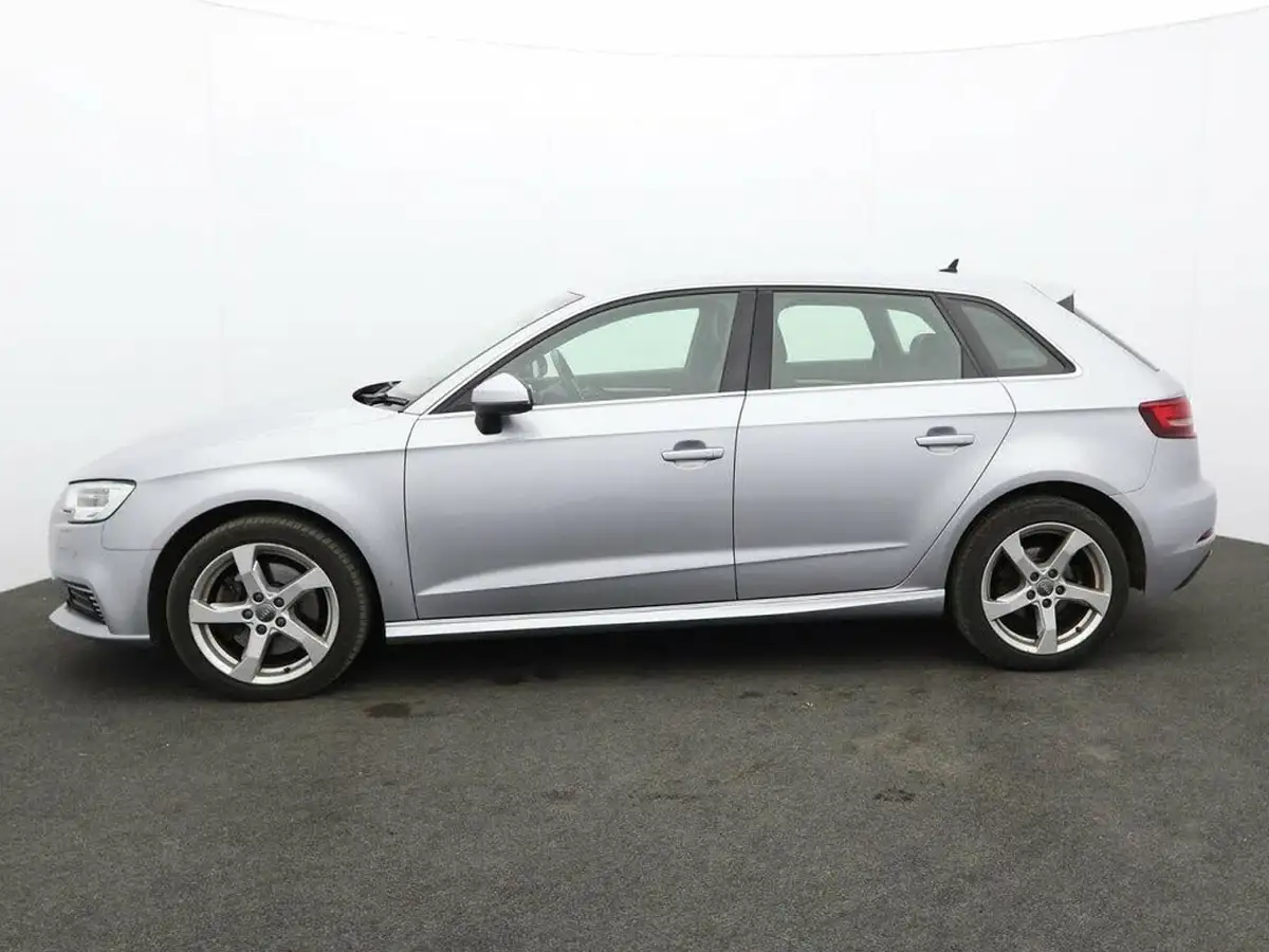 2020-audi-a3-14-40-e-tron-big-5
