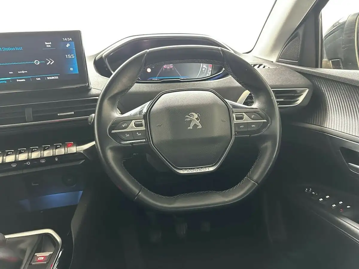 2021-peugeot-3008-suv-12-puretech-allure-big-16
