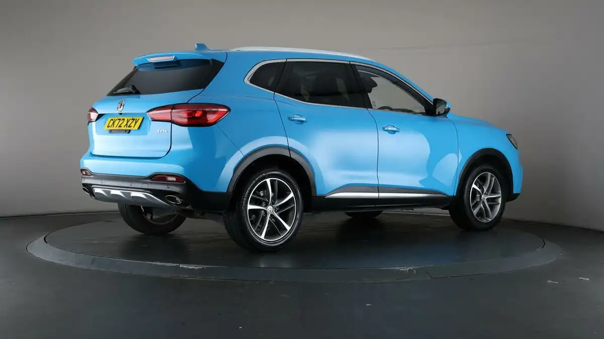 2022-mg-hs-15t-gdi-exclusive-162ps-big-7