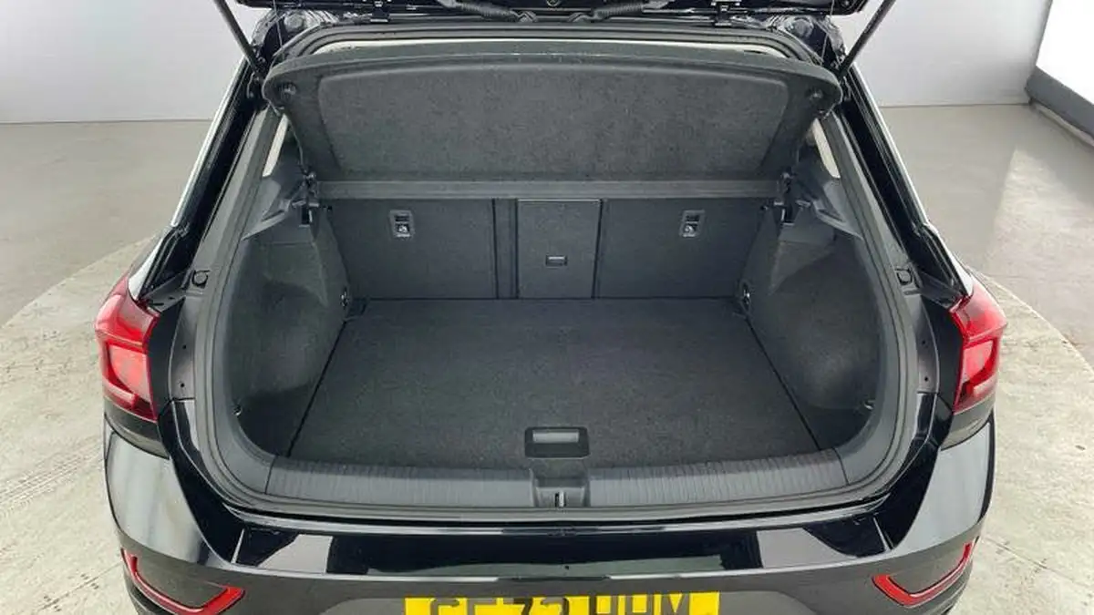 2022-volkswagen-t-roc-15-tsi-life-big-30