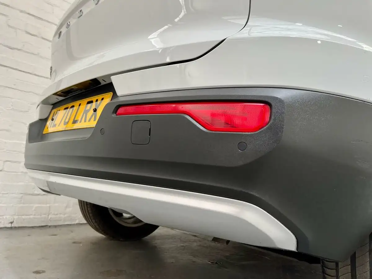 2020-volvo-xc40-15-t3-momentum-big-42
