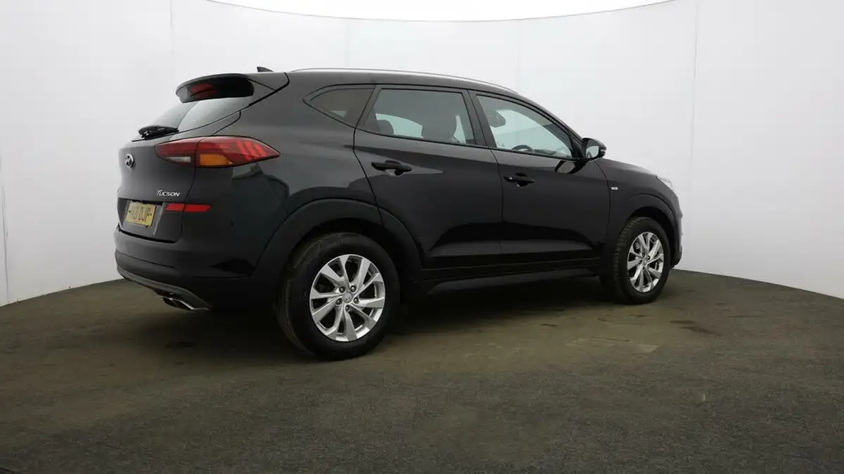 2021-hyundai-tucson-16crdi-se-nav-115ps-big-6