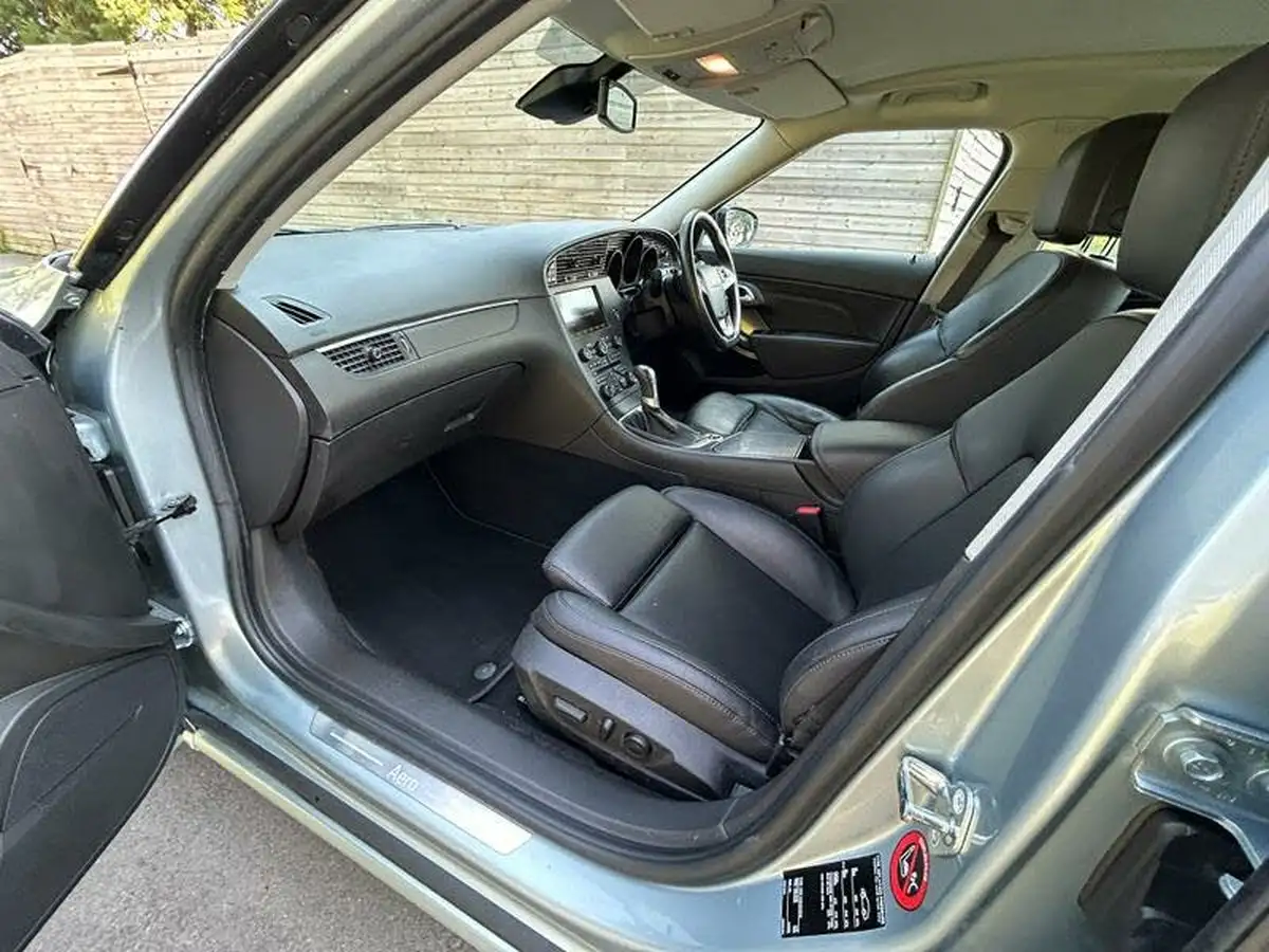 2010-saab-9-5-28-aero-big-18