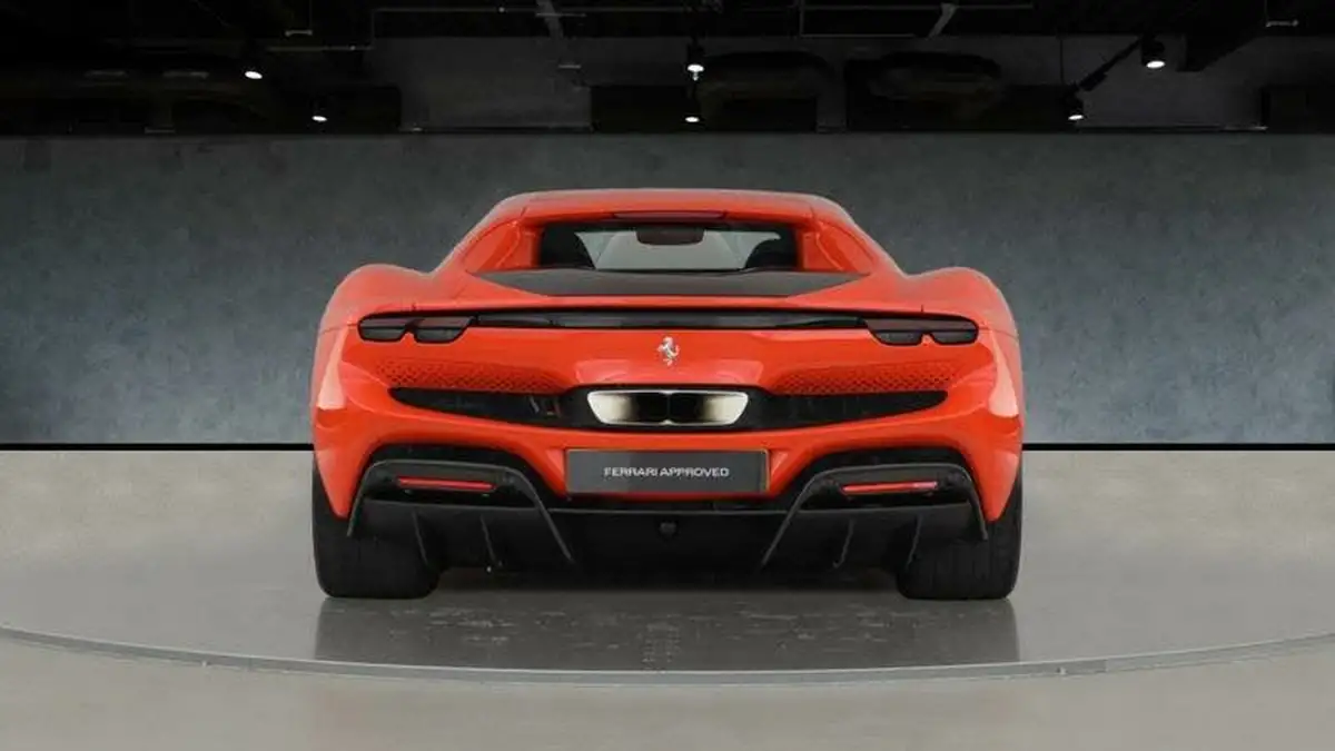 2022-ferrari-296-gtb-big-2