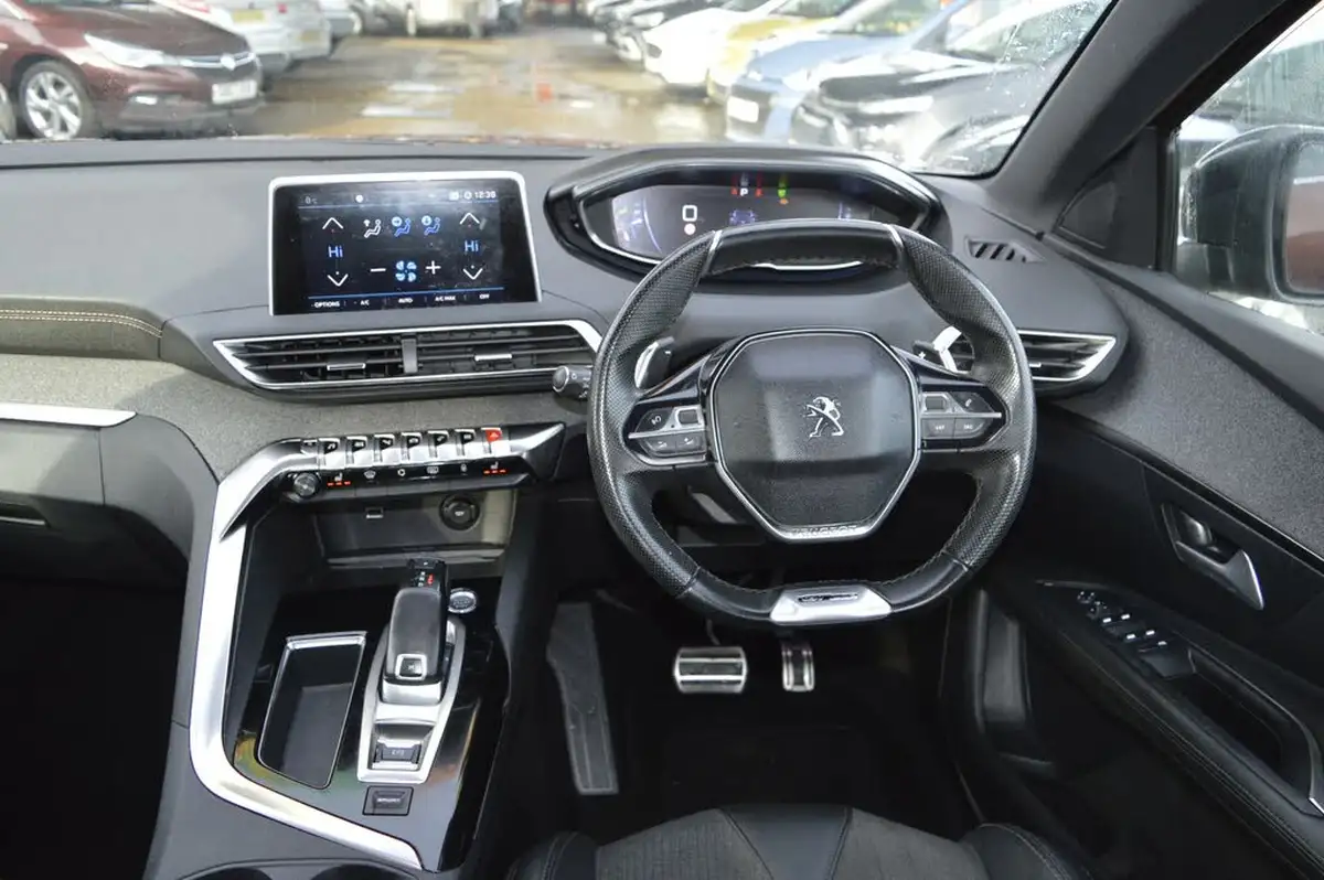 2019-peugeot-3008-suv-16-puretech-gt-line-180bhp-ss-eat8-big-13