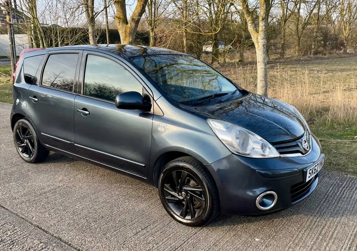 2012-nissan-note-14-n-tec-big-7