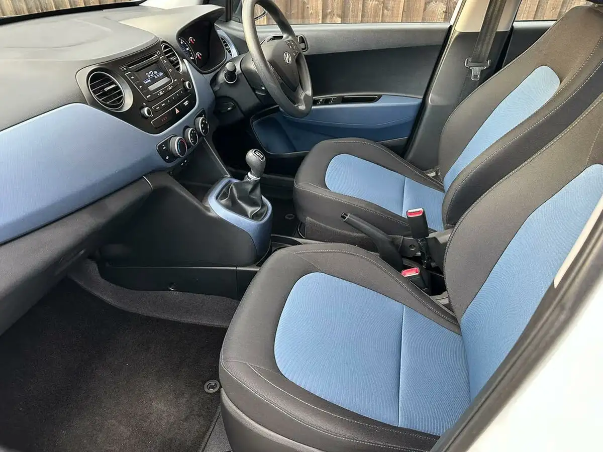 2014-hyundai-i10-12-se-big-8