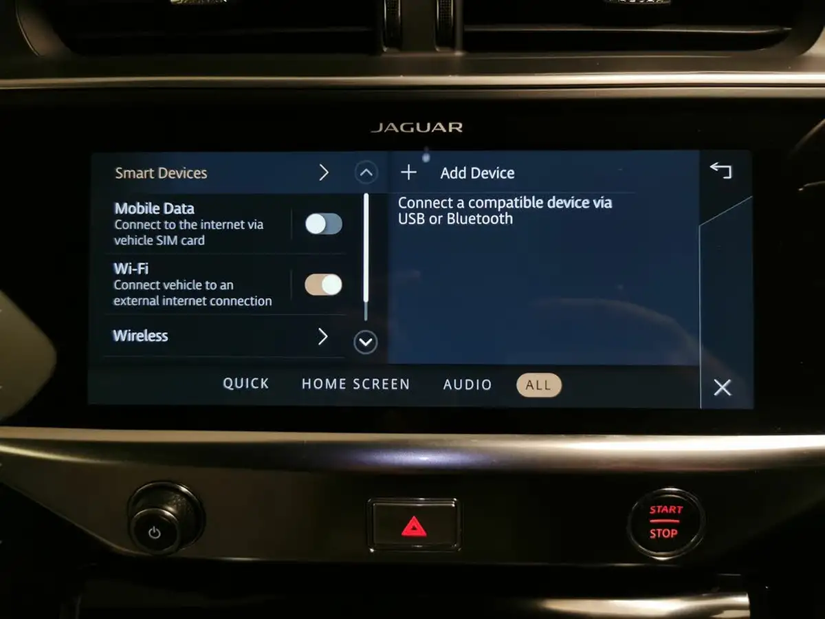 2023-jaguar-i-pace-ev400-se-big-20