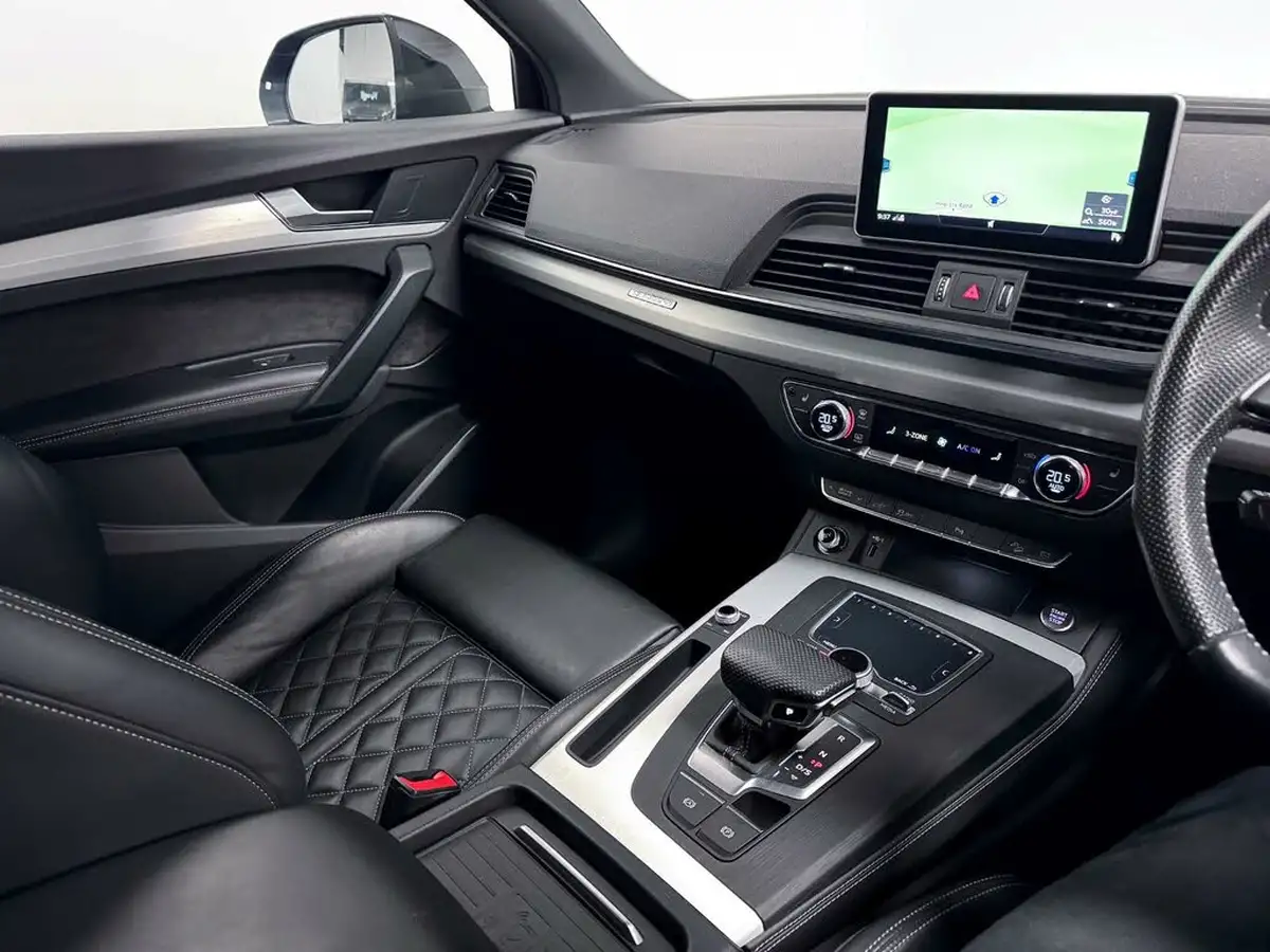 2019-audi-q5-20-55-tfsi-e-s-line-competition-big-32