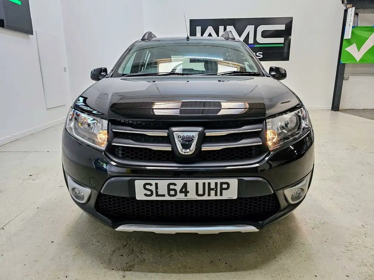 2014-dacia-sandero-stepway-09-laureate-big-2
