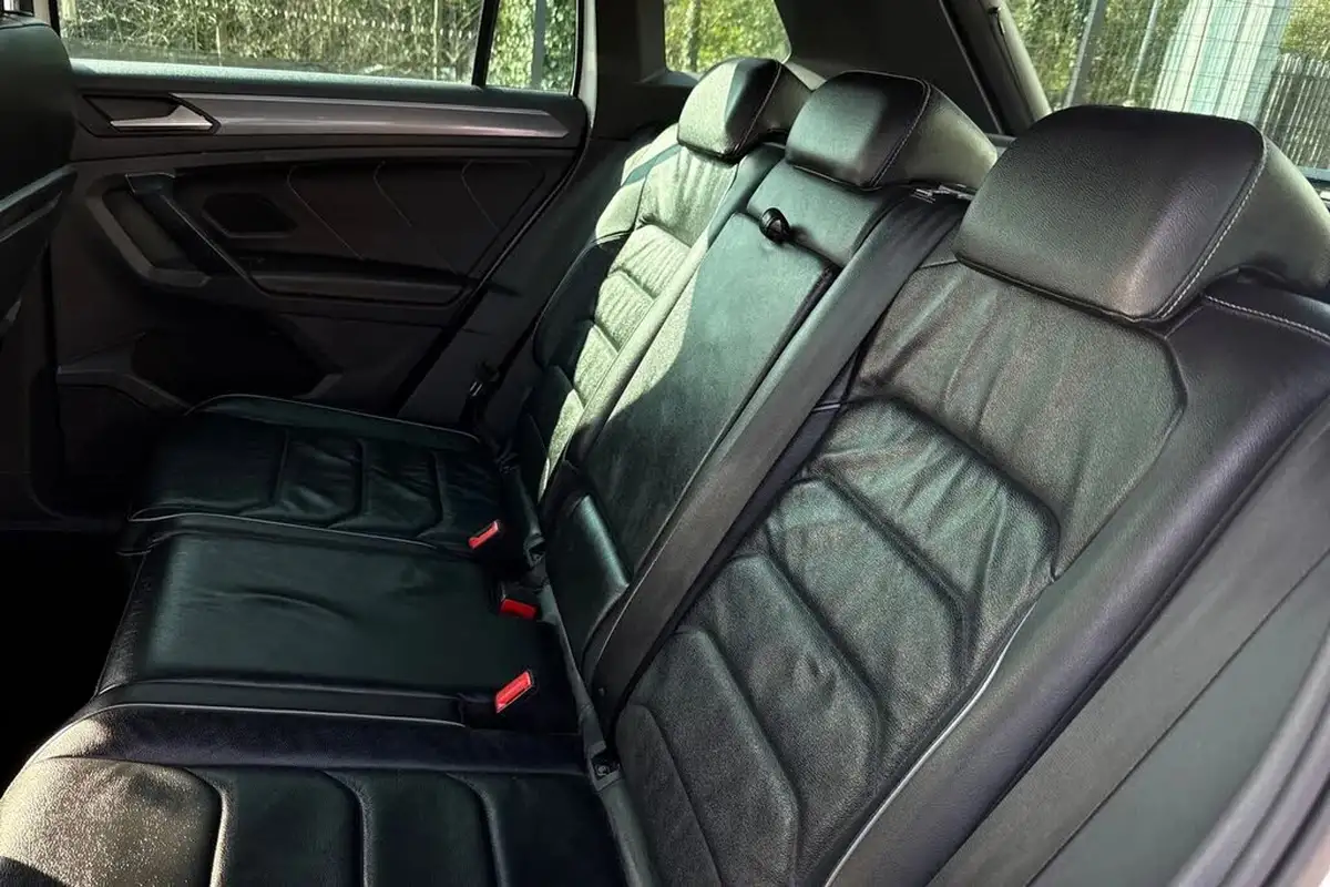2020-volkswagen-tiguan-20tdi-r-line-tech-150ps-dsg-big-17