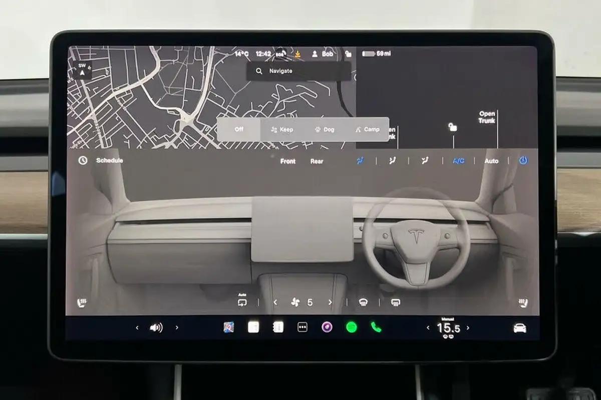 2020-tesla-model-3-e-long-range-big-31