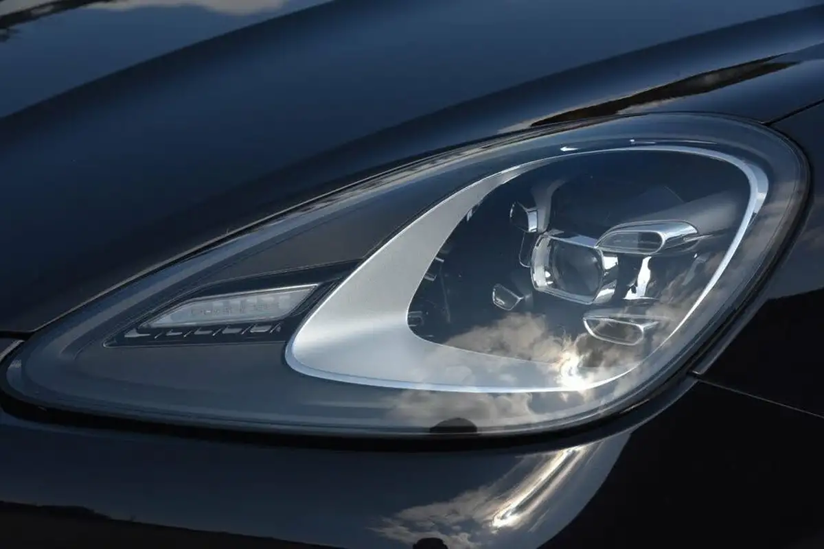 2019-porsche-cayenne-30-v6-e-hybrid-e-hybrid-coupe-big-13