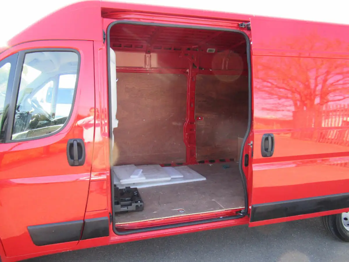 2022-citroen-relay-22bluehdi-35-l3h2-heavy-enterprise-big-5