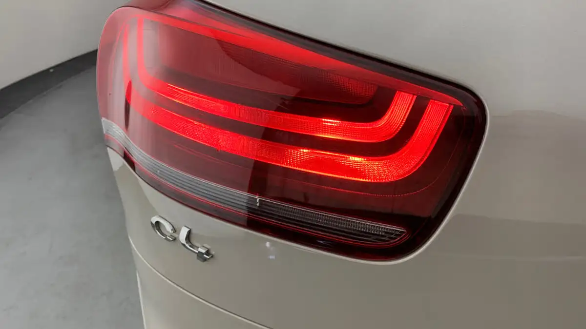 2017-citroen-c4-picasso-16bluehdi-feel-eat6-big-37