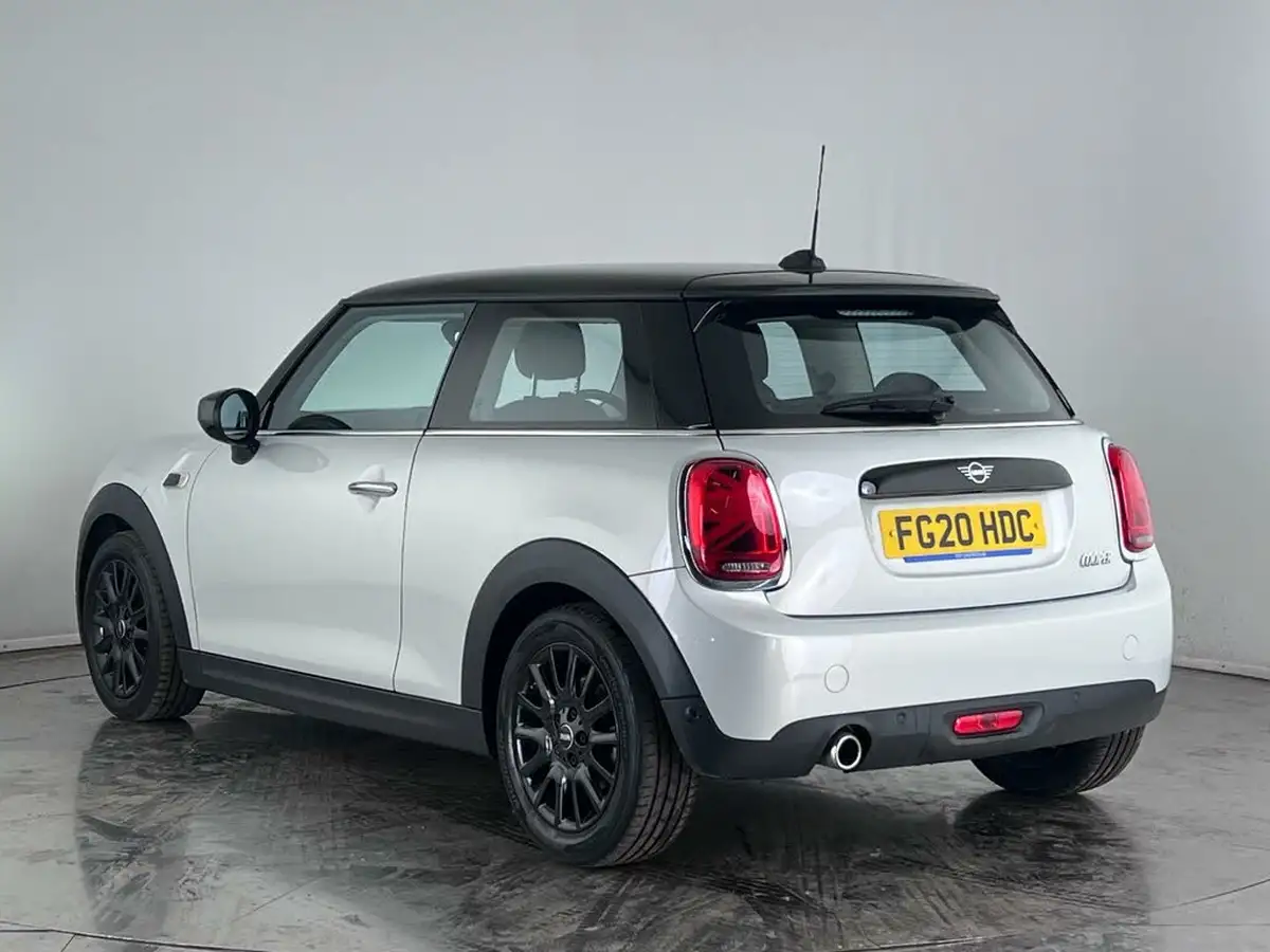 2020-mini-cooper-15-cooper-classic-nav-hatchback-3d-big-3