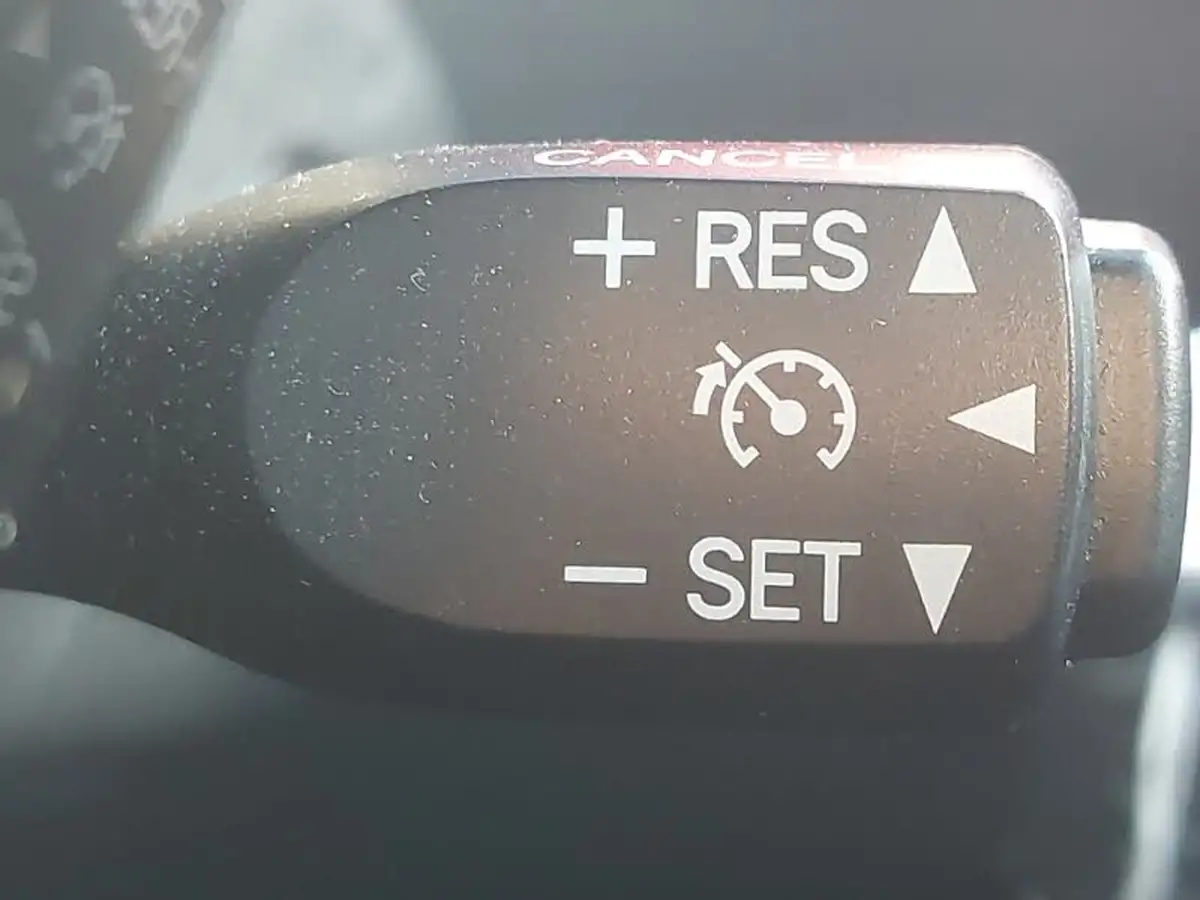 2021-citroen-c1-10-vti-jcc-big-14
