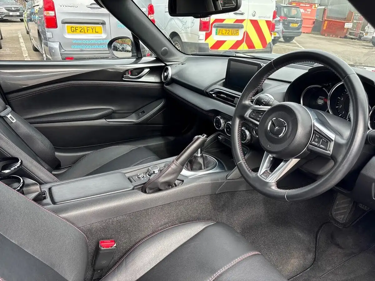 2019-mazda-mx-5-20-sport-nav-ss-rf-big-30
