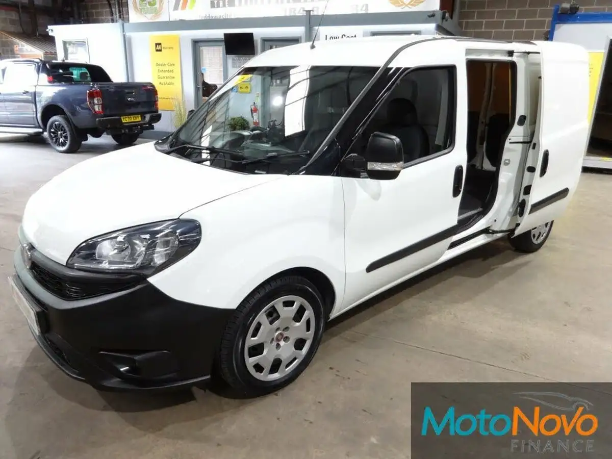 2020-fiat-doblo-cargo-16td-l2h1-maxi-tecnico-105bhpeu6dt-panel-van-big-12