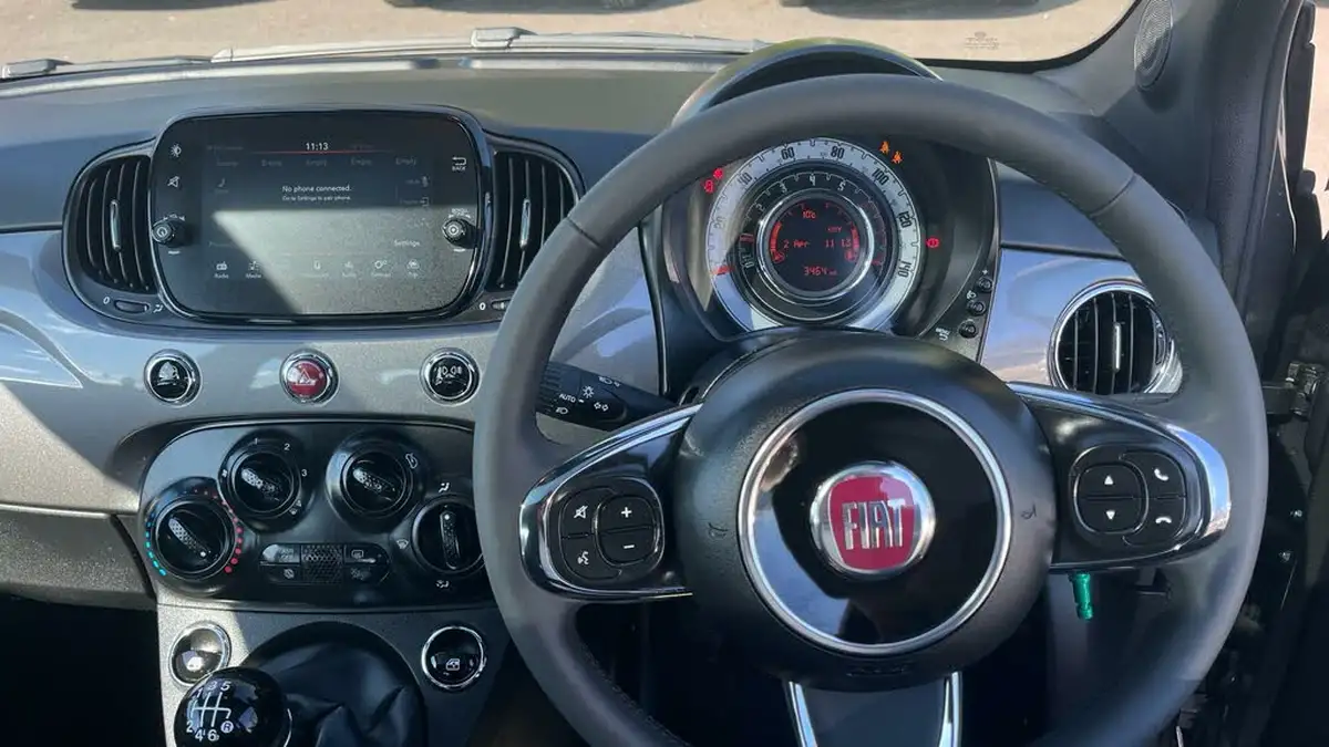 2023-fiat-500-10-dolcevita-big-5
