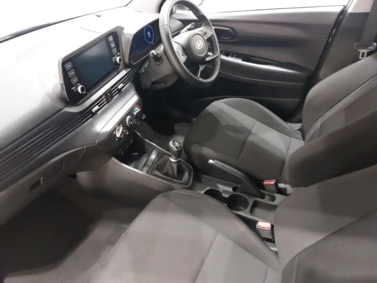 2024-hyundai-i20-10-t-gdi-advance-big-4
