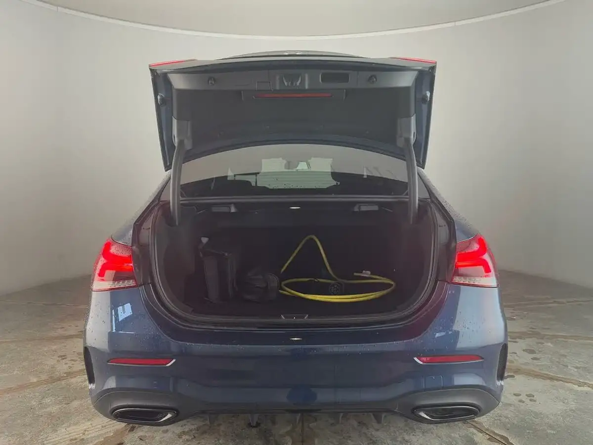 2021-mercedes-benz-a-class-13-a250e-amg-line-edition-saloon-4d-big-32