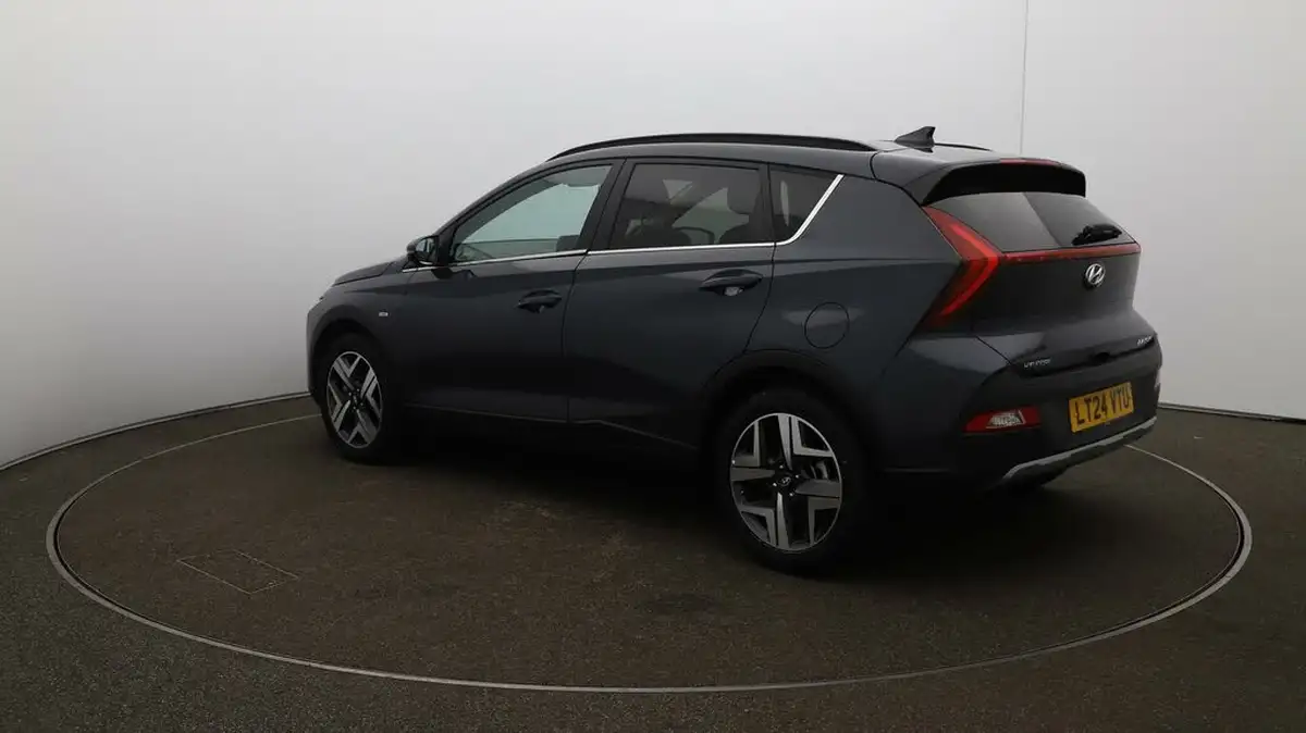 2024-hyundai-bayon-10-t-gdi-premium-120ps-48-volt-mhev-dct-big-5