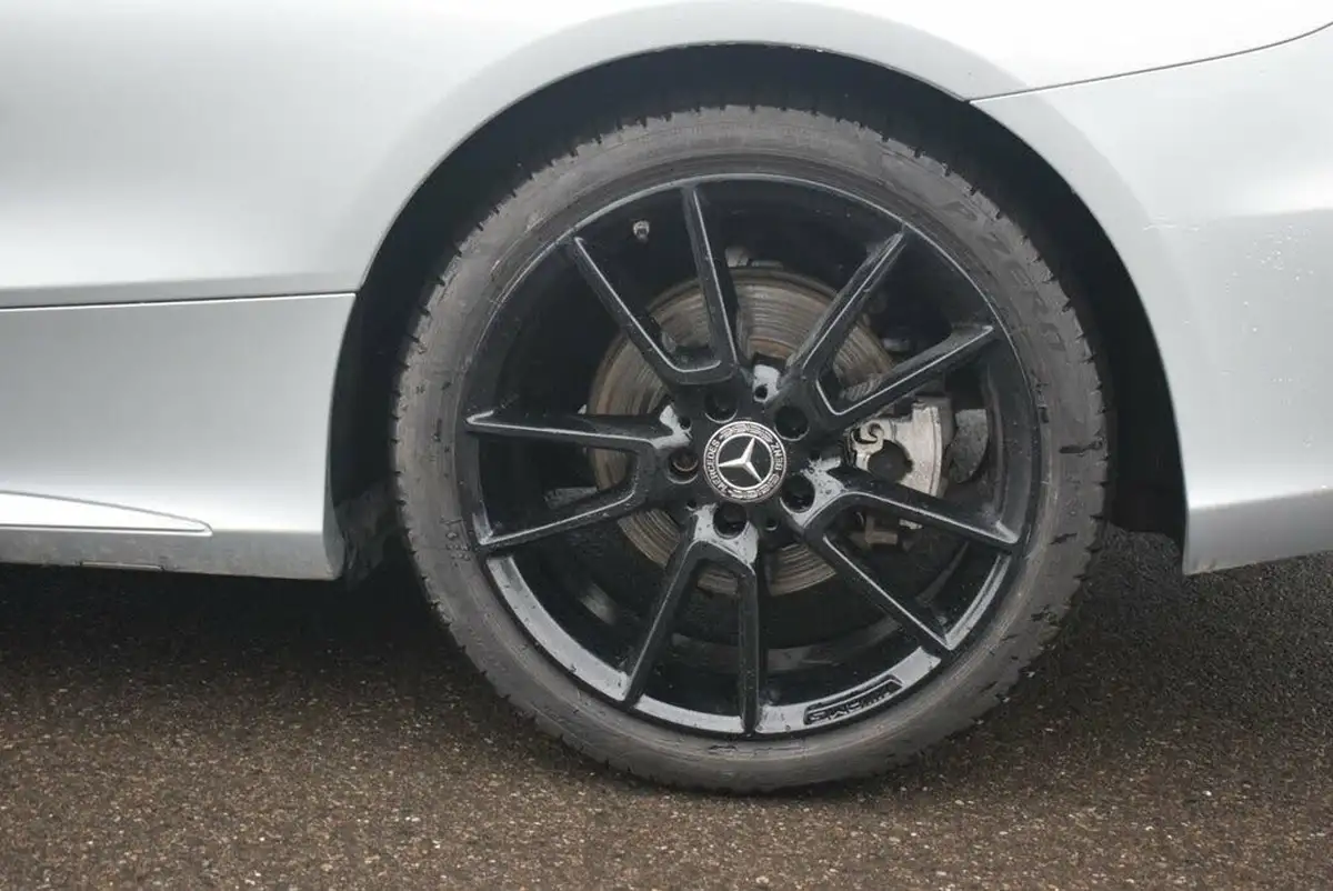 2019-mercedes-benz-c-class-20-c300-amg-line-premium-coupe-2d-big-8