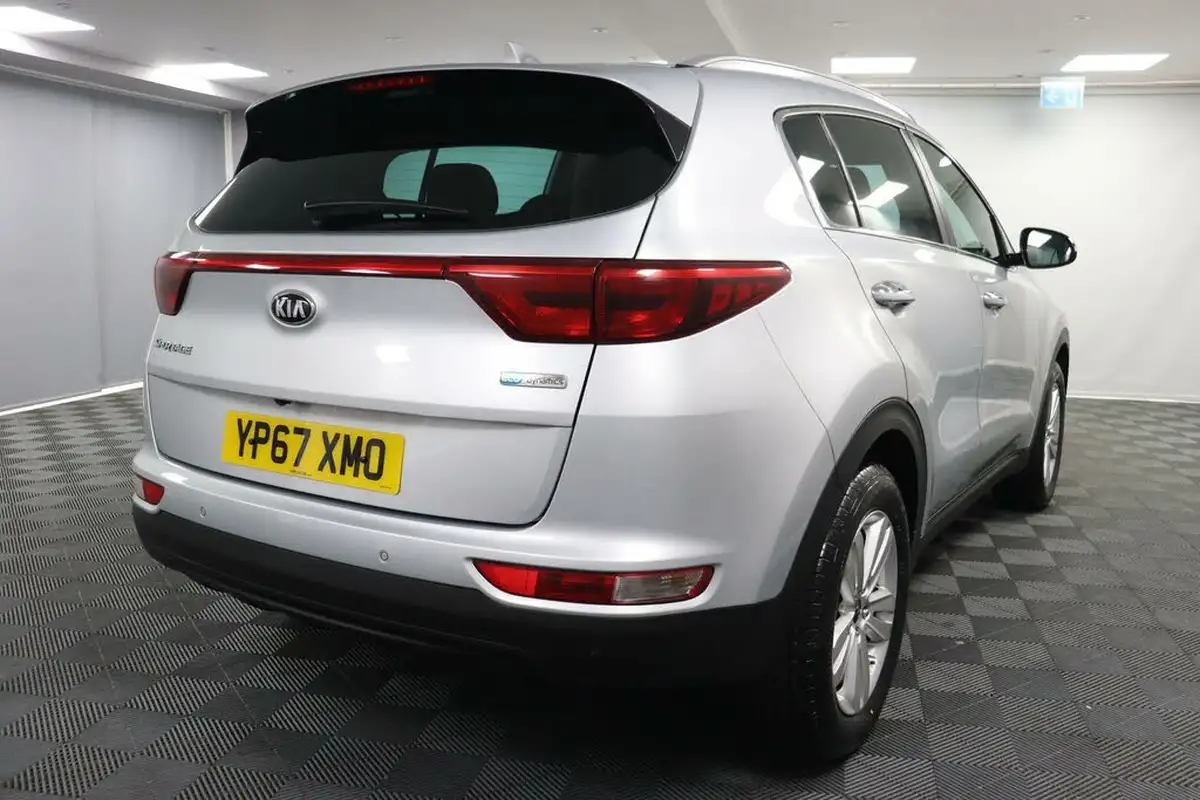 2017-kia-sportage-17crdi-2-114bhp-big-10