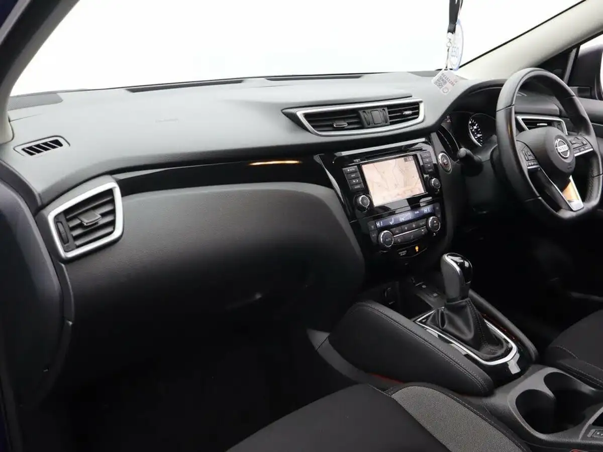 2020-nissan-qashqai-15dci-n-connecta-18in-alloys-dct-big-32