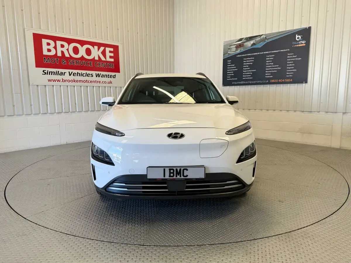 2021-hyundai-kona-e-premium-204ps-64kwh-7kw-obc-big-4