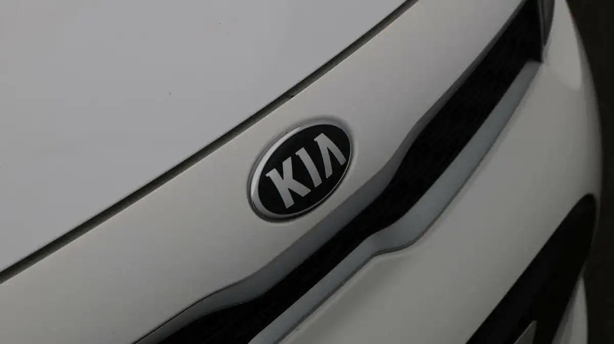 2020-kia-picanto-10-1-isg-adap-4-seats-big-22
