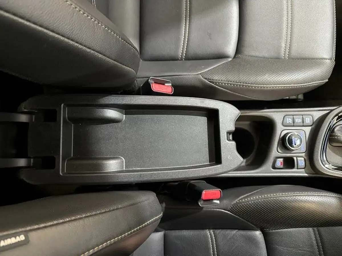 2021-toyota-yaris-cross-15-vvt-i-premiere-edition-awd-i-big-20