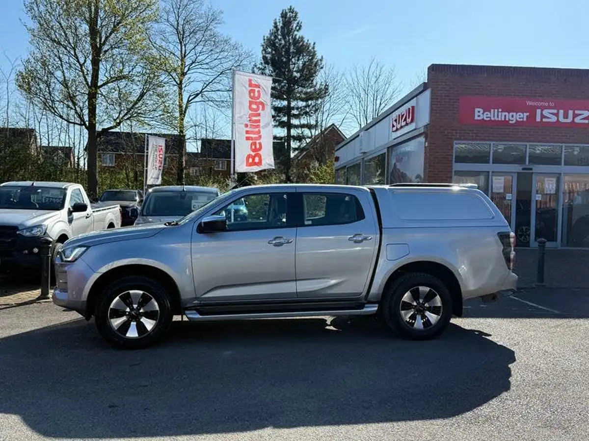 2022-isuzu-d-max-19td-dl40-pickup-auto-big-5