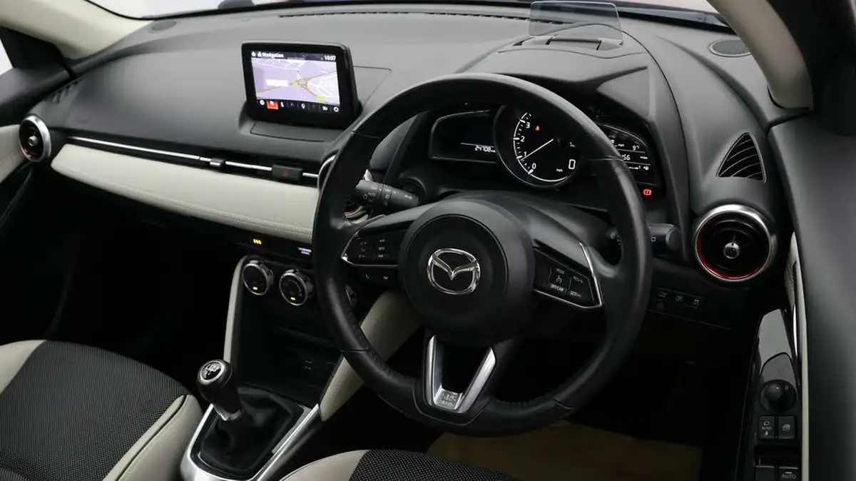 2019-mazda-mazda2-15-gt-sport-nav-115ps-big-8