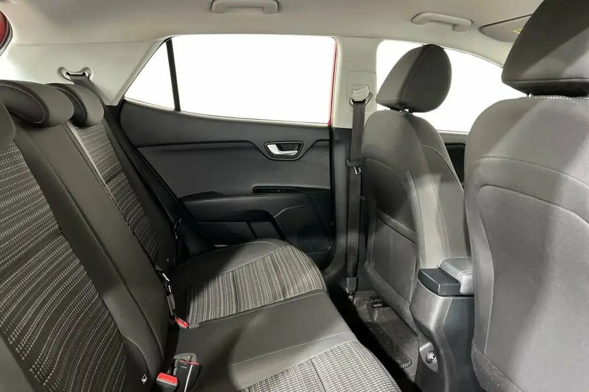 2022-kia-stonic-10-t-gdi-2-big-9