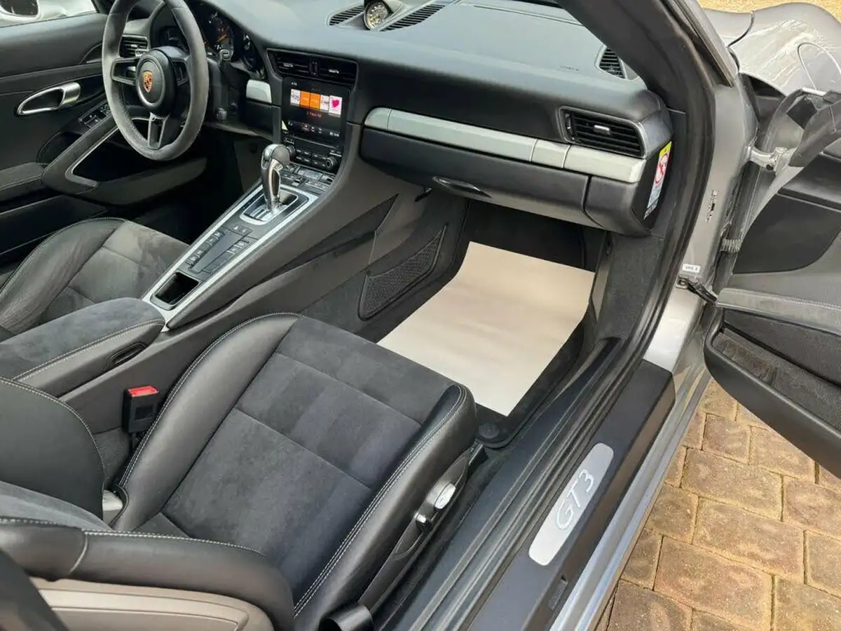 2017-porsche-911-40-gt3-pdk-big-16