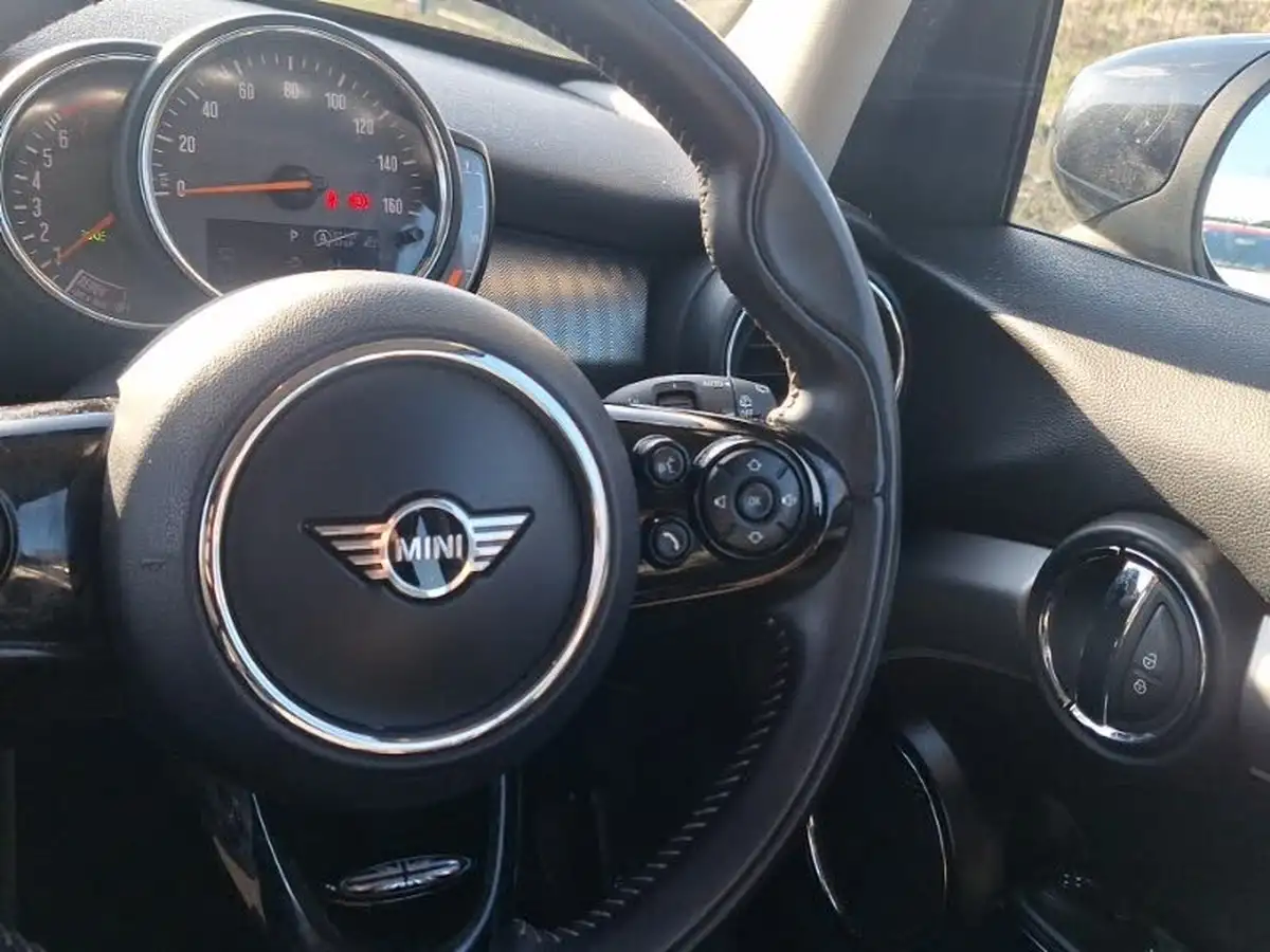 2020-mini-cooper-15-cooper-exclusive-hatchback-5d-auto-big-10