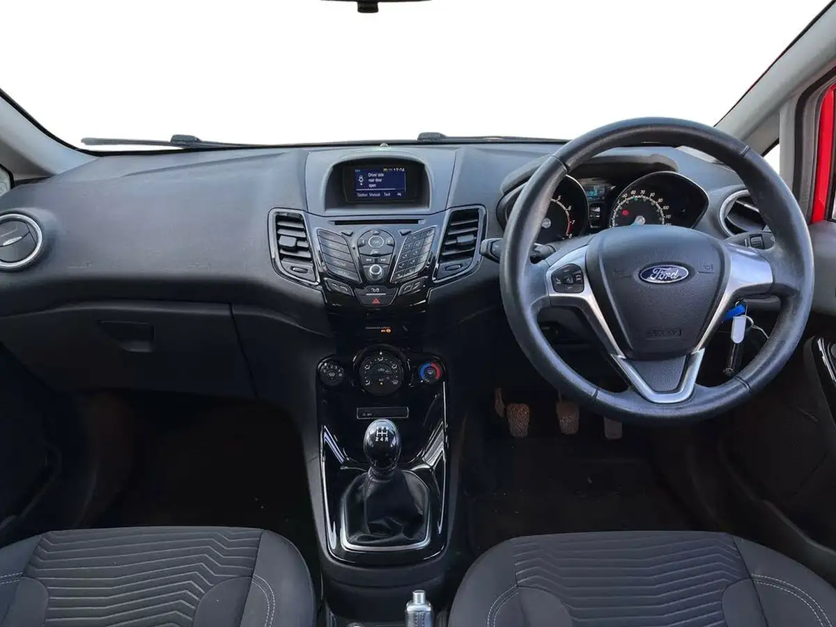 2017-ford-fiesta-10t-zetec-100ps-ecoboost-ss-5d-big-5