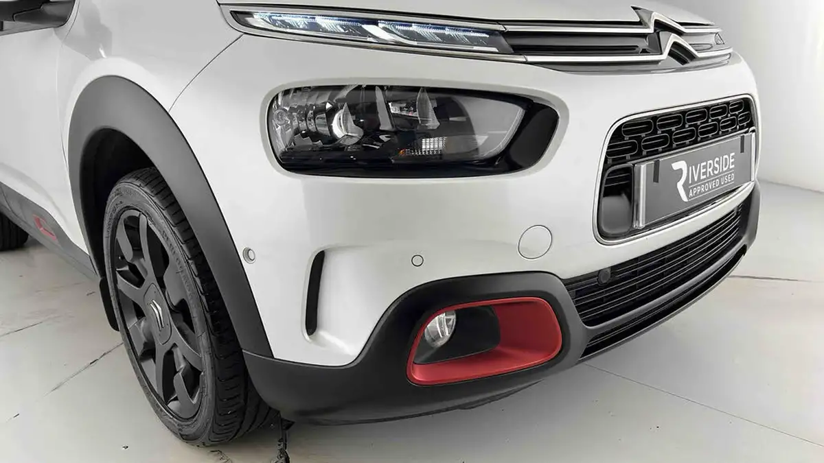 2018-citroen-c4-cactus-12-puretech-flair-110ps-eat6-big-23