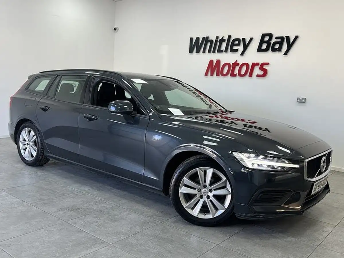 2019-volvo-v60-20td-d3-momentum-big-0