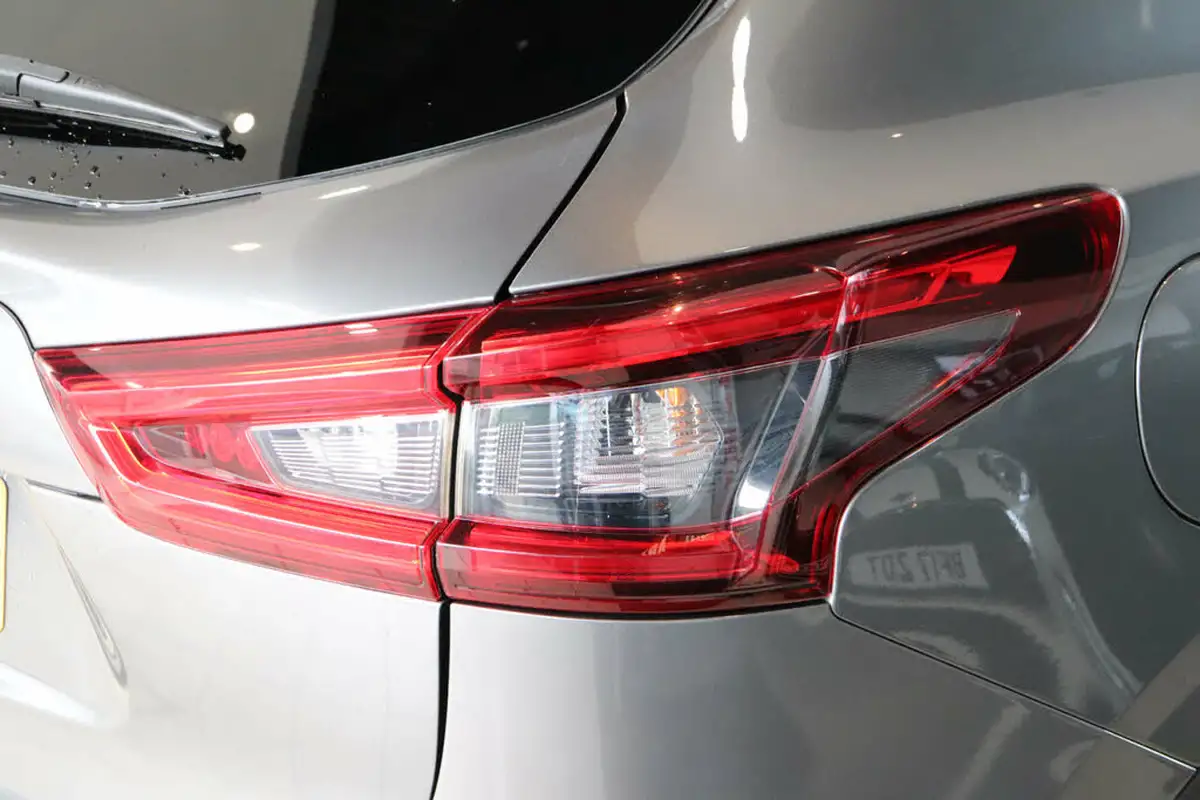 2019-nissan-qashqai-17dci-n-connecta-18in-alloys-big-75