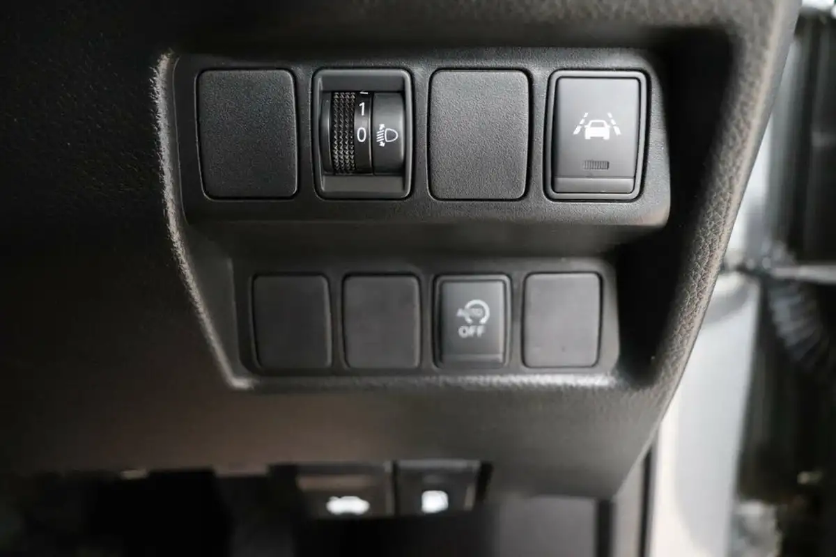 2019-nissan-qashqai-17dci-n-connecta-18in-alloys-big-53