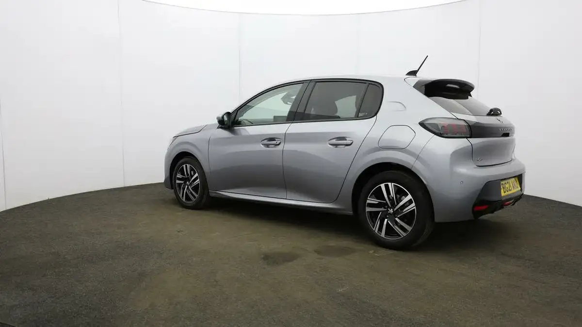 2021-peugeot-208-12-puretech-allure-100bhp-big-4
