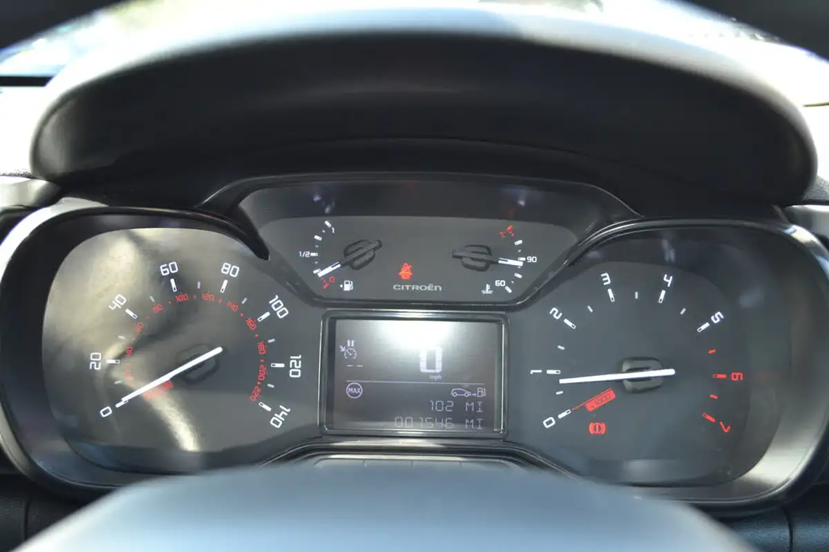 2023-citroen-c3-12-puretech-c-series-edition-83ps-ss-big-9