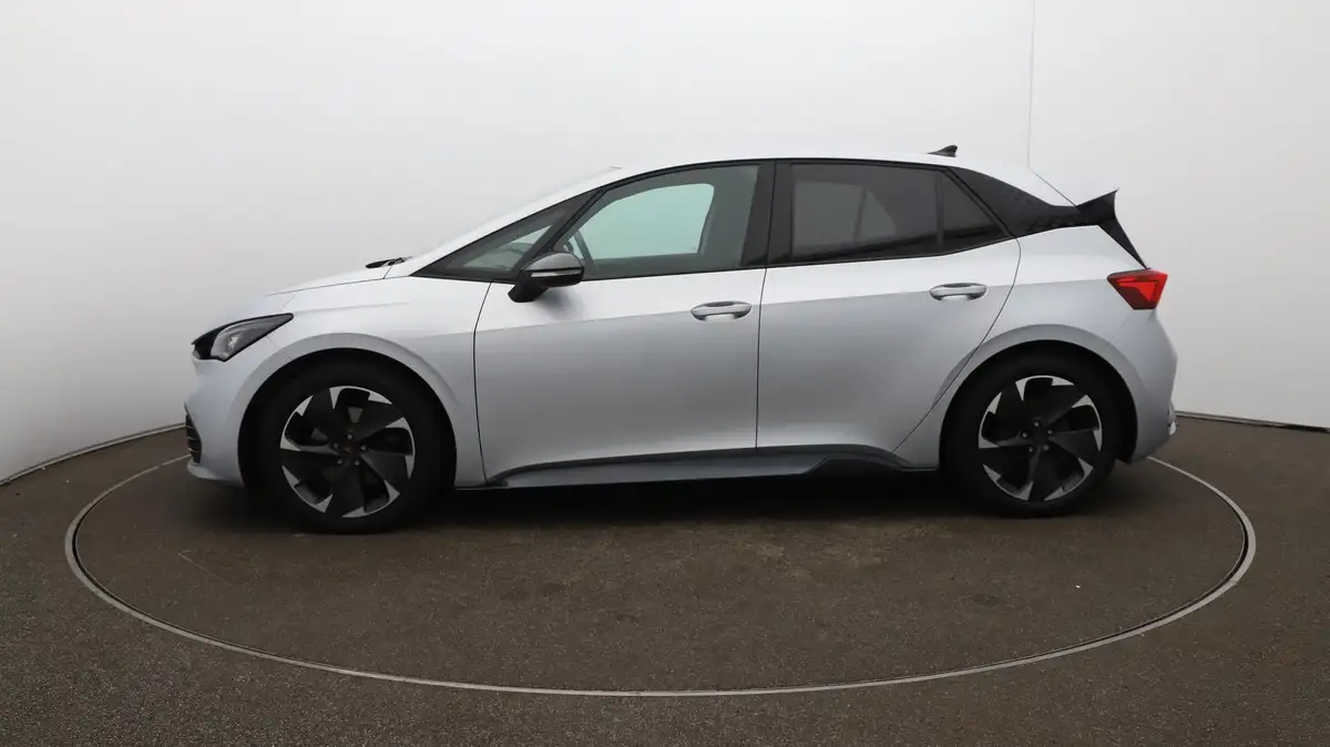 2022-cupra-born-e-v2-204ps-58kwh-big-4