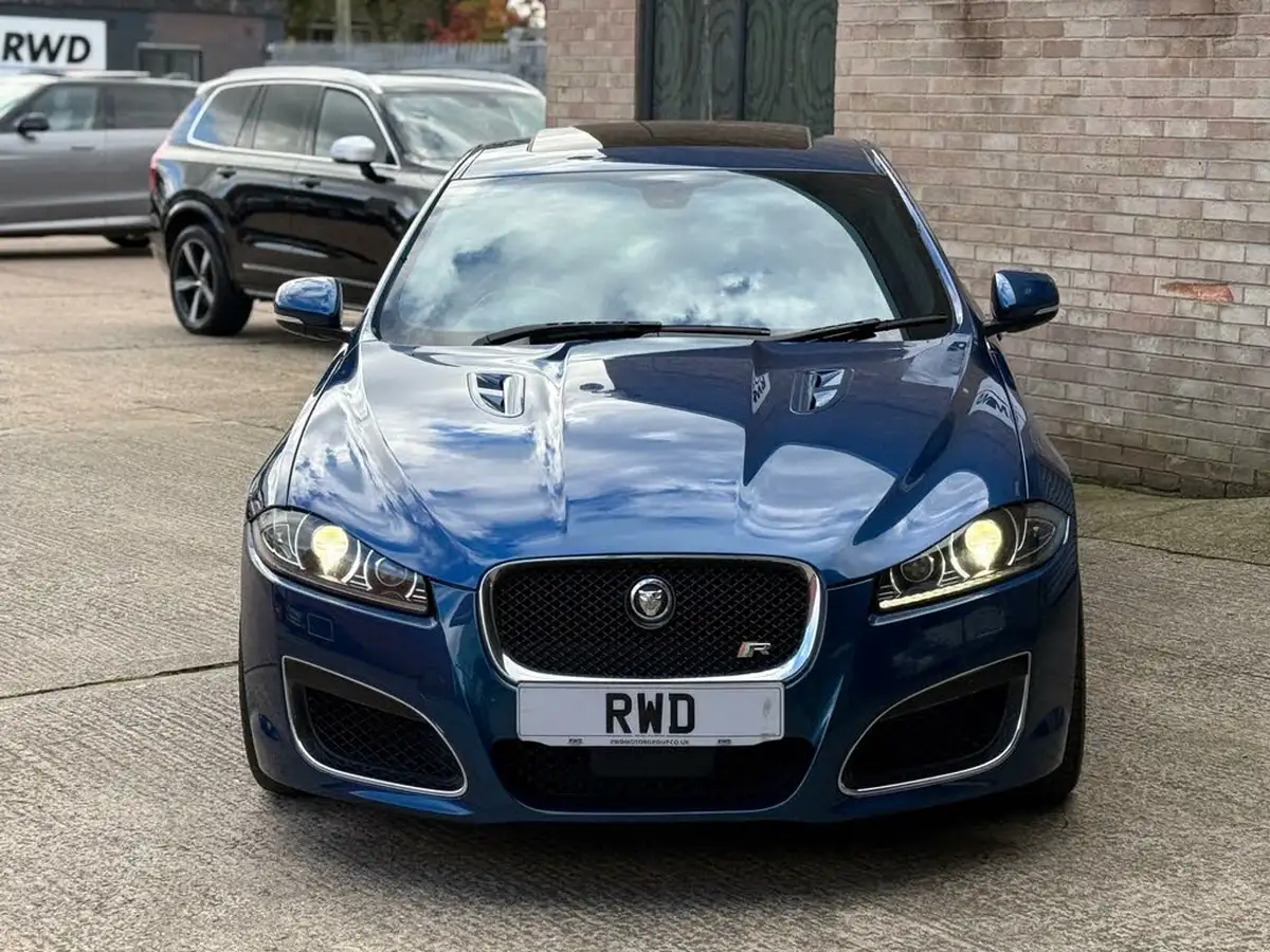 2012-jaguar-xf-50-xfr-big-1