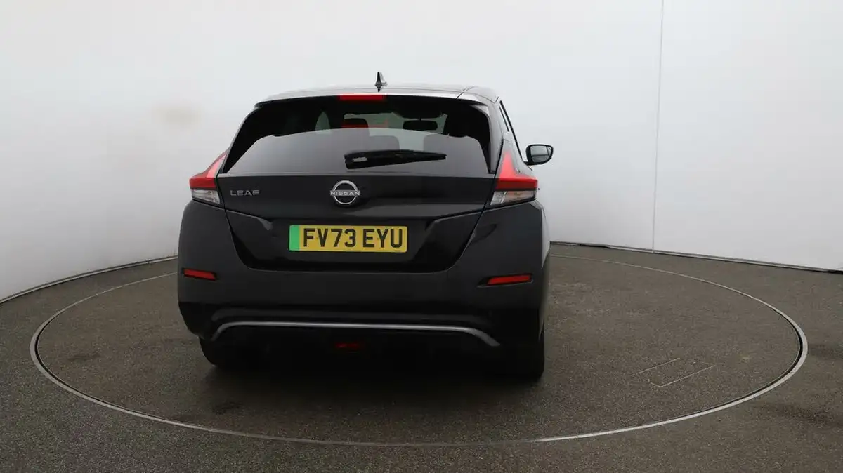 2023-nissan-leaf-e-n-connecta-39kwh-big-6