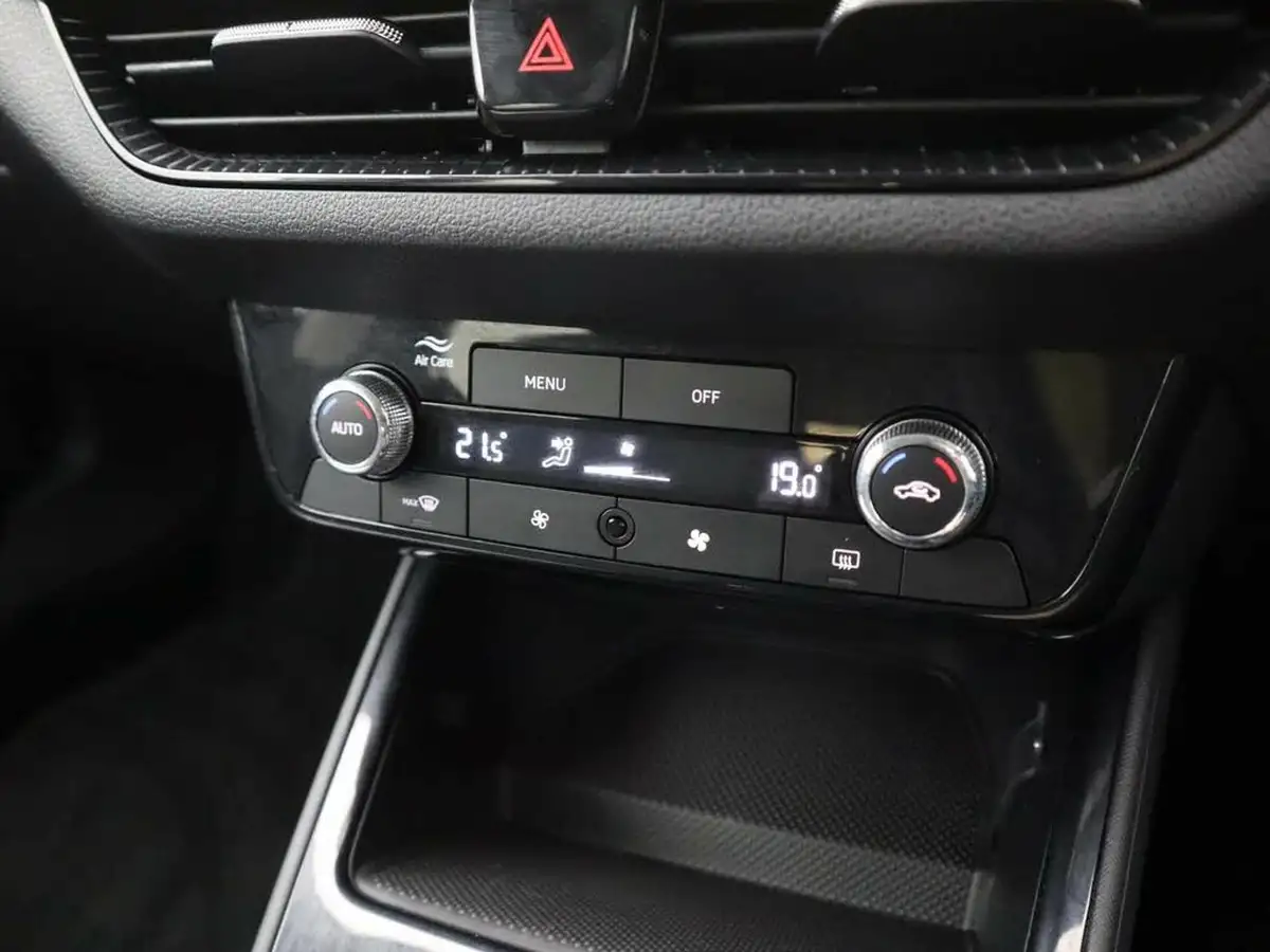 2025-skoda-fabia-10-tsi-design-edition-116ps-big-17